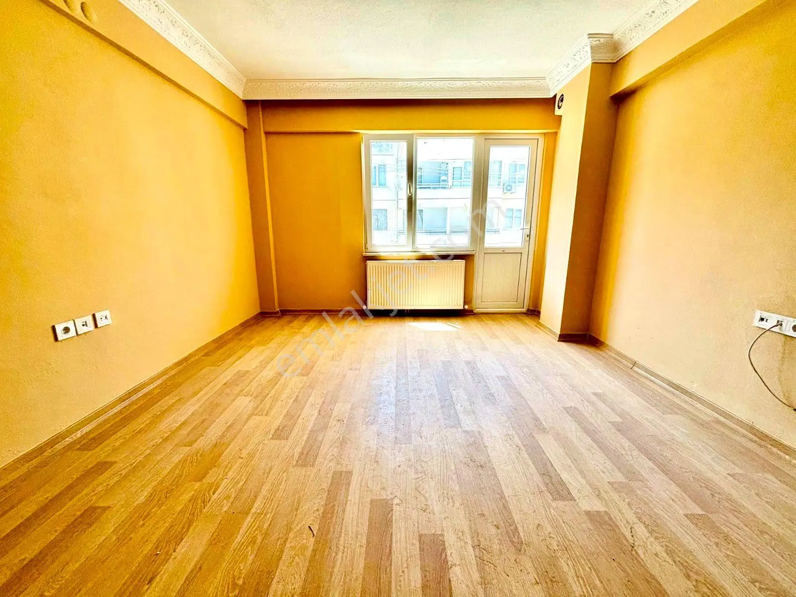 Referans'tan Akçay Merkez'de Denize 500 Metre Ön Cephe Ayrı Mutfak 2+1 Daire — fotoğraf 13