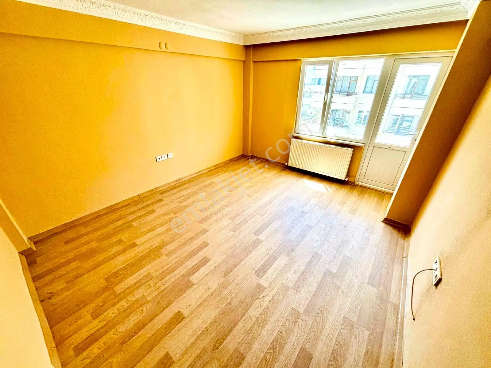 Referans'tan Akçay Merkez'de Denize 500 Metre Ön Cephe Ayrı Mutfak 2+1 Daire — fotoğraf 15