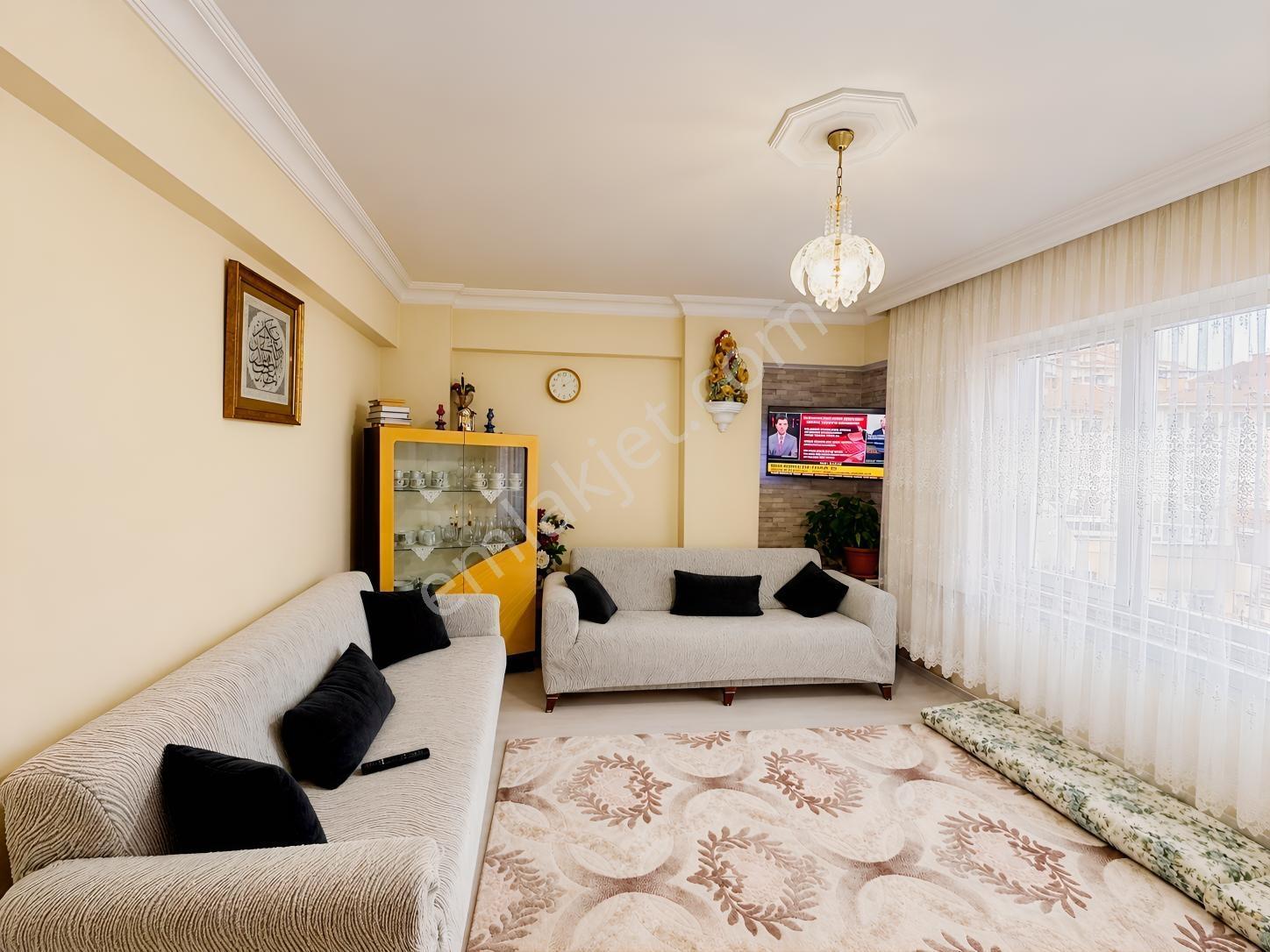 Acil Kazım Karabekirde Ferah Geniş 2+1 Arakat Daire — fotoğraf 3