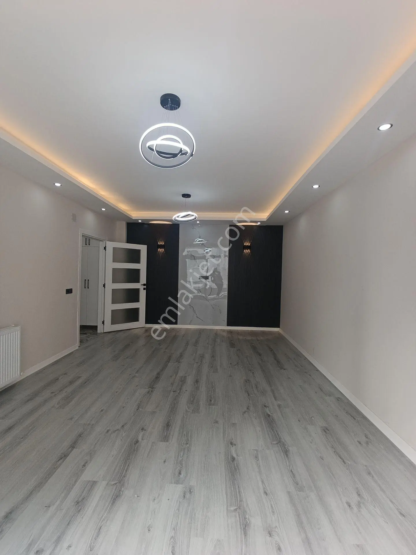 ​ Barajyolu'nda Bulvar Üzeri Satılık 3+1 Lüks Daire — fotoğraf 4