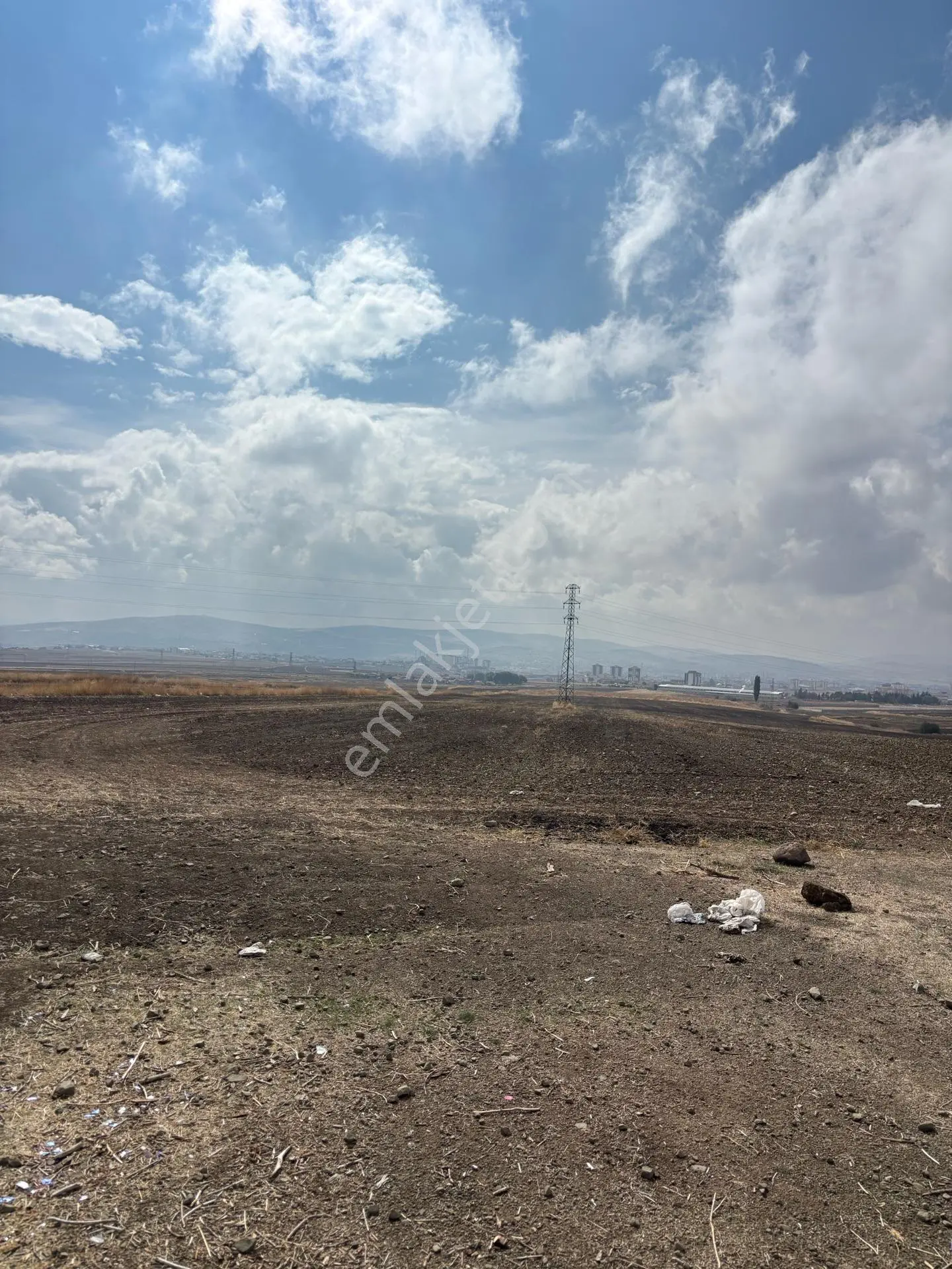 Sorgun Bağlarbaşı'nda Satılık 34.704 M² Geniş Tarla — fotoğraf 2