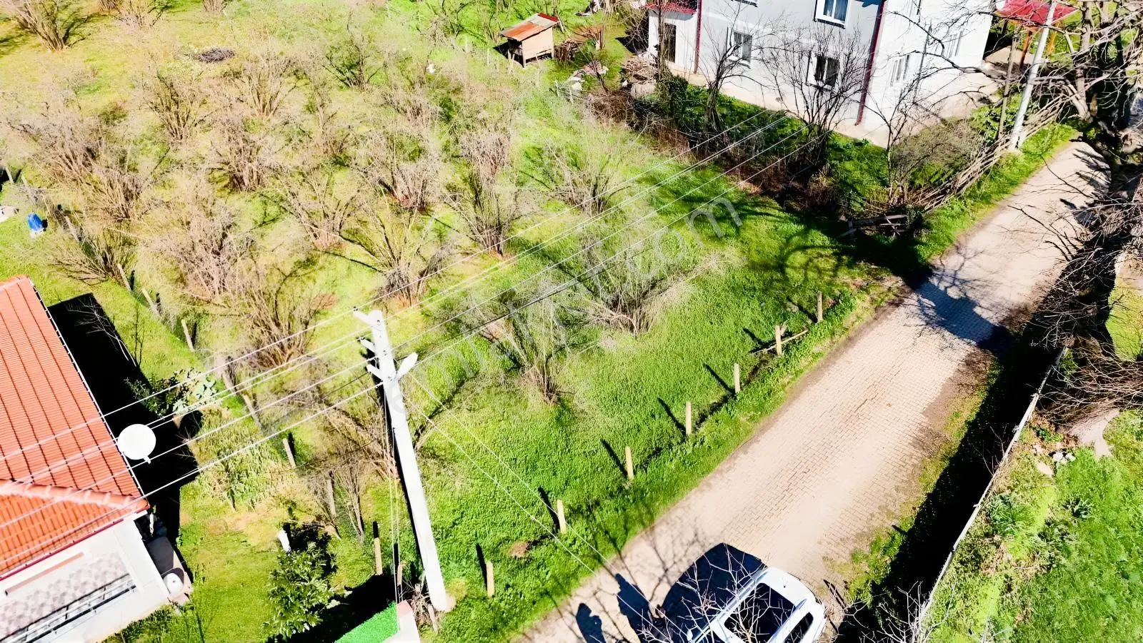 Balcıoğlundan Yola Cephe Köşe İmarlı Ruhsatlı 450m2 Düz Arsa ! — fotoğraf 7