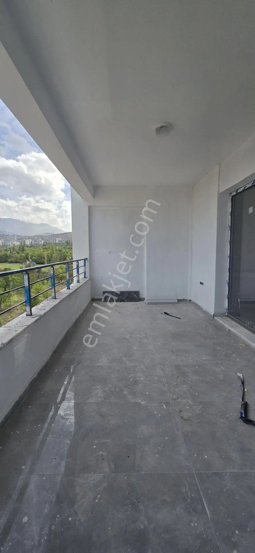 Yüzüncü Yıl Park Çaprazı 35 Lik Yol Üstü 3+1 Satılık Daire 2 Aya Teslim — fotoğraf 5