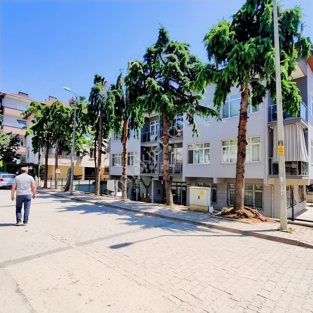 Üsküdar Çengelköy M.h 80 M2 2+1 Satılık Daire + 300 M2 Arsa — fotoğraf 2