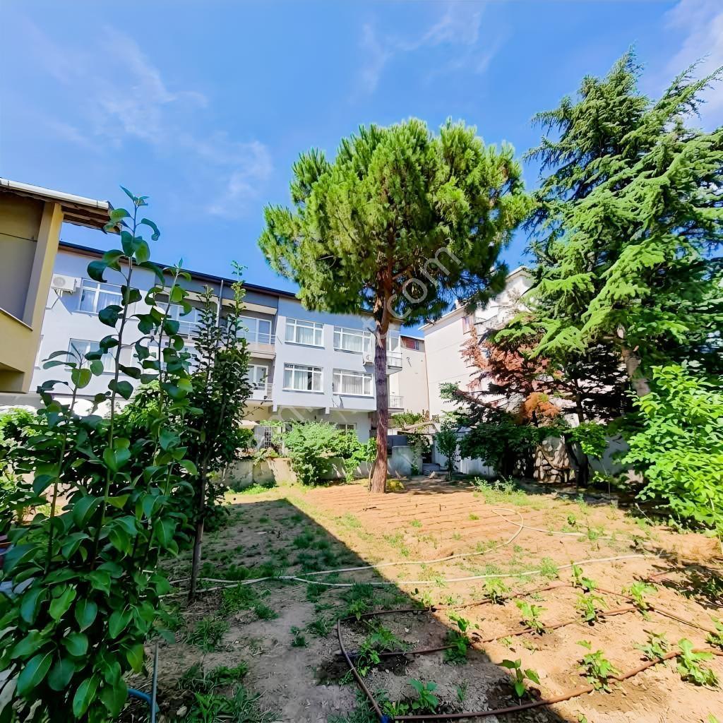 Üsküdar Çengelköy M.h 80 M2 2+1 Satılık Daire + 300 M2 Arsa — fotoğraf 4