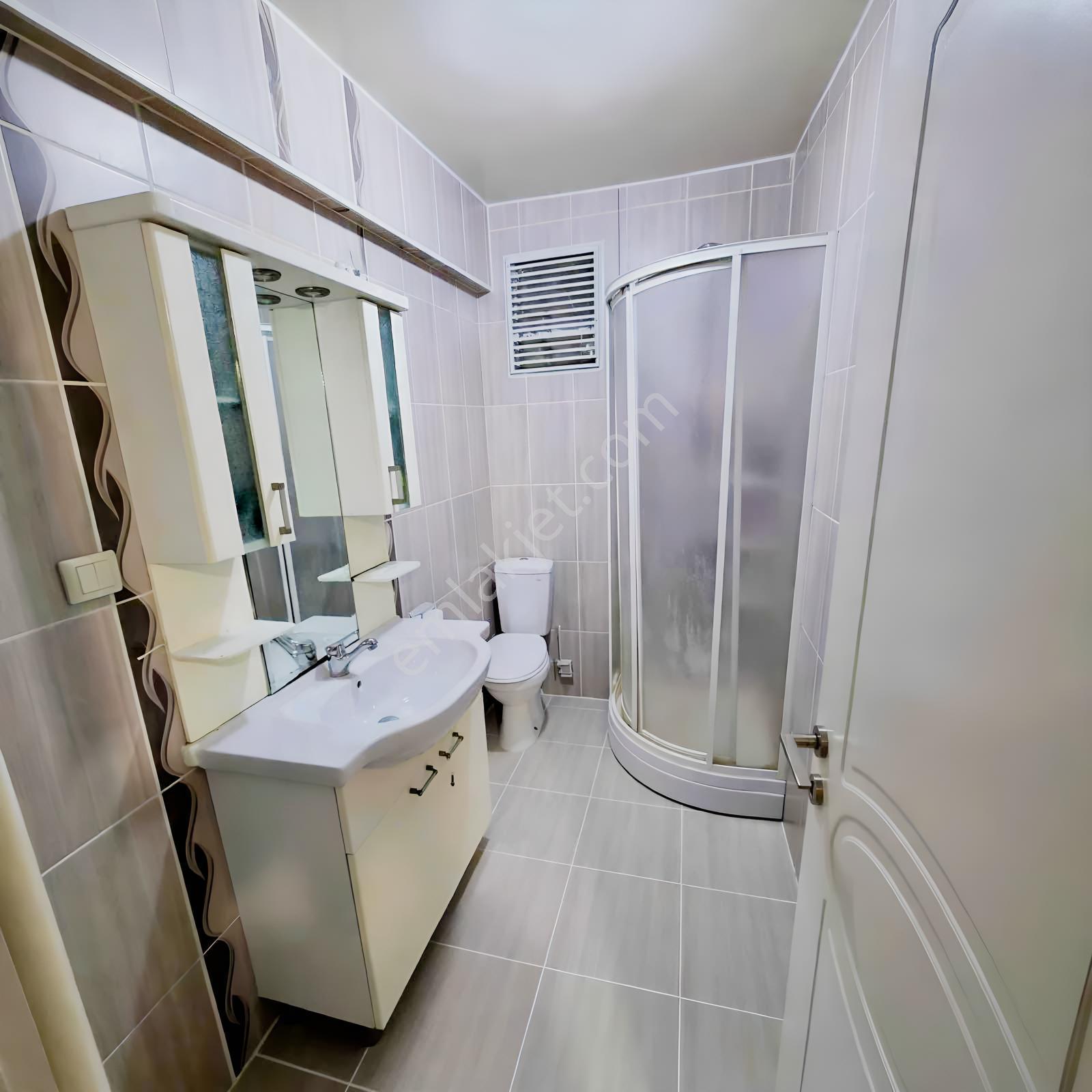 Üsküdar Çengelköy M.h 80 M2 2+1 Satılık Daire + 300 M2 Arsa — fotoğraf 19