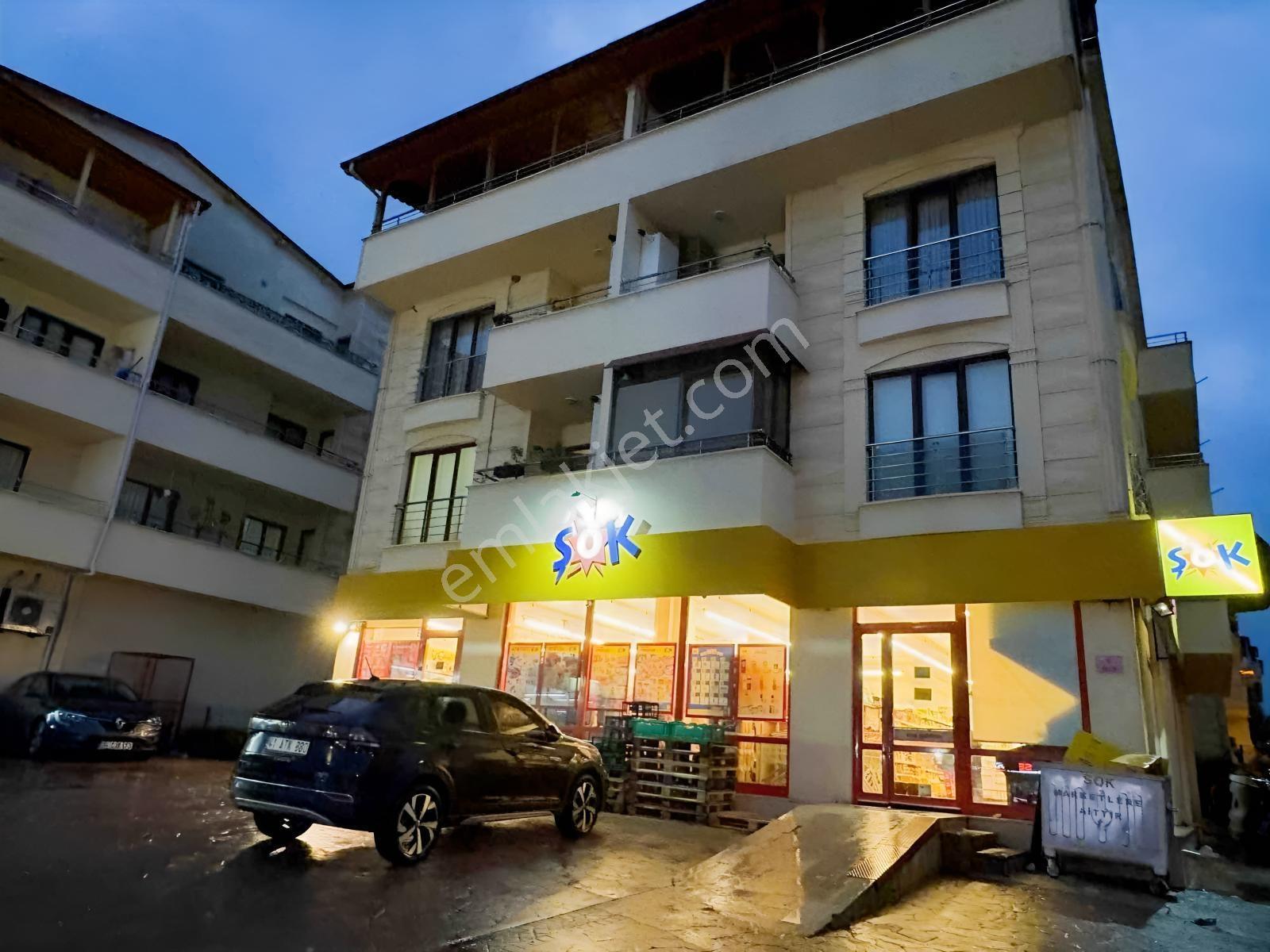 Barbaros Merkezde Süper Konumda Arakat Geniş Daire — fotoğraf 2