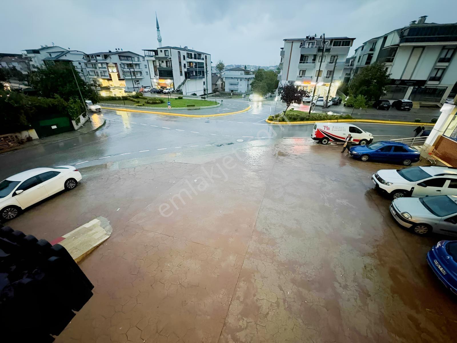 Barbaros Merkezde Süper Konumda Arakat Geniş Daire — fotoğraf 7