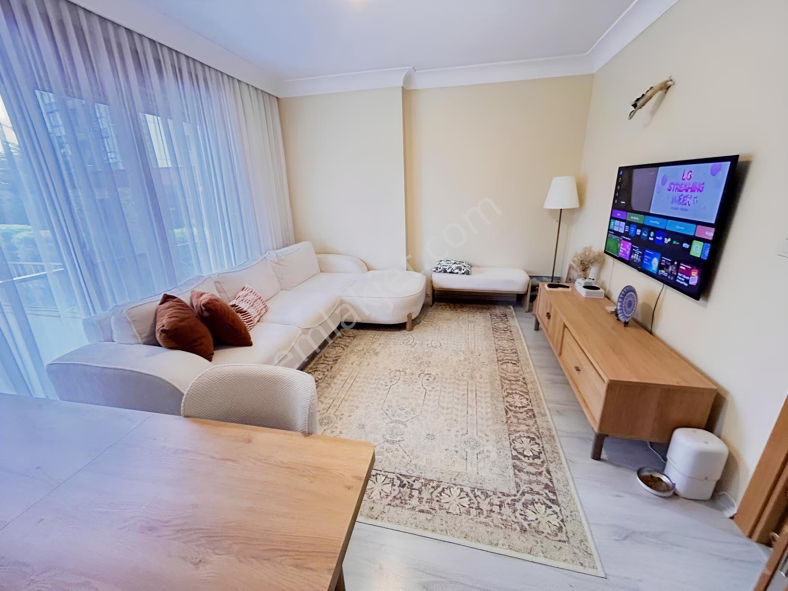 Ataşehır Esatpaşa Mahallesinde Site İçinde Satılık 2+1 Daire — fotoğraf 5