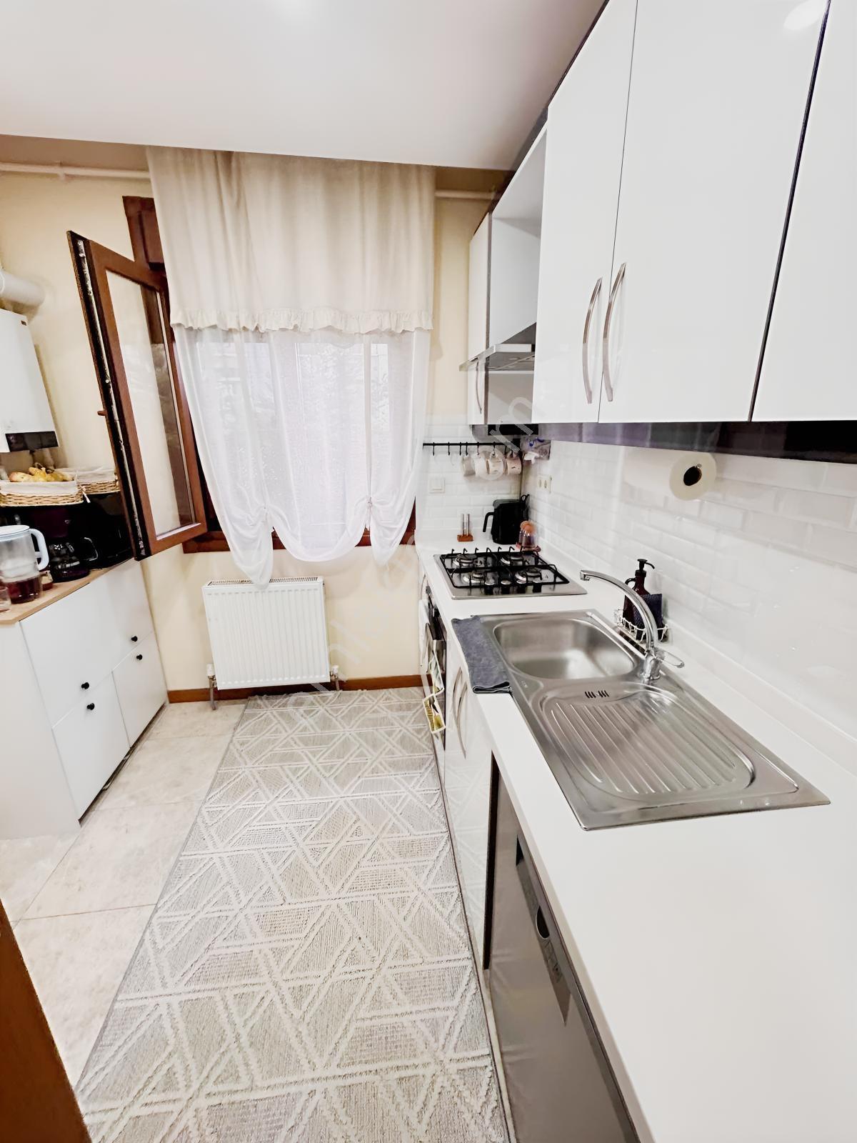 Ataşehır Esatpaşa Mahallesinde Site İçinde Satılık 2+1 Daire — fotoğraf 9