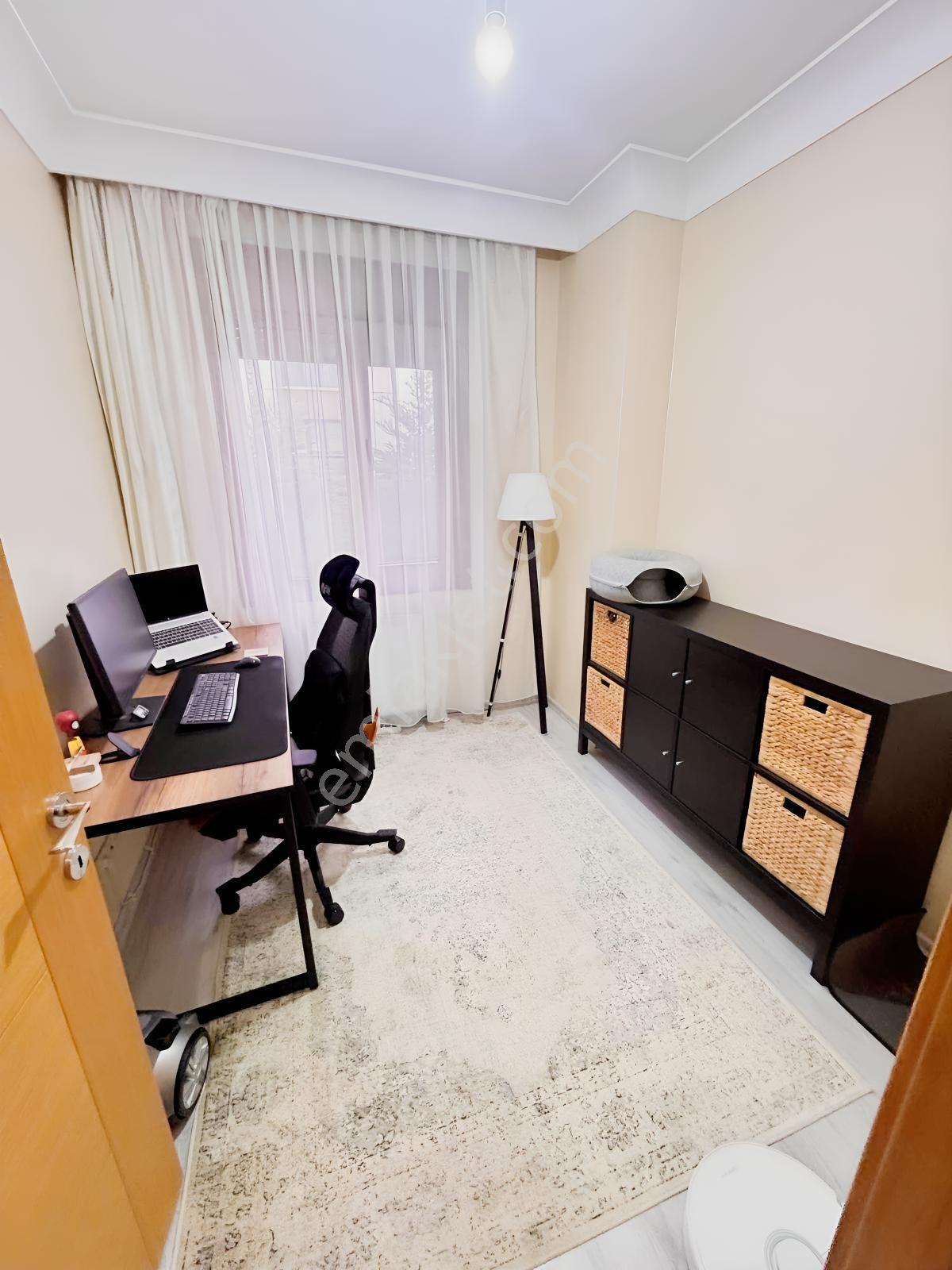 Ataşehır Esatpaşa Mahallesinde Site İçinde Satılık 2+1 Daire — fotoğraf 14