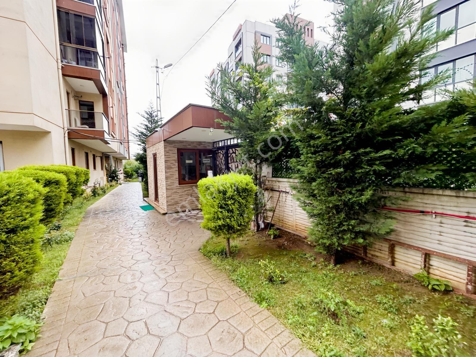 Ataşehır Esatpaşa Mahallesinde Site İçinde Satılık 2+1 Daire — fotoğraf 24