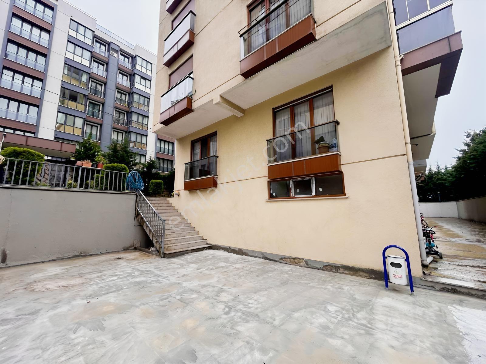 Ataşehır Esatpaşa Mahallesinde Site İçinde Satılık 2+1 Daire — fotoğraf 26