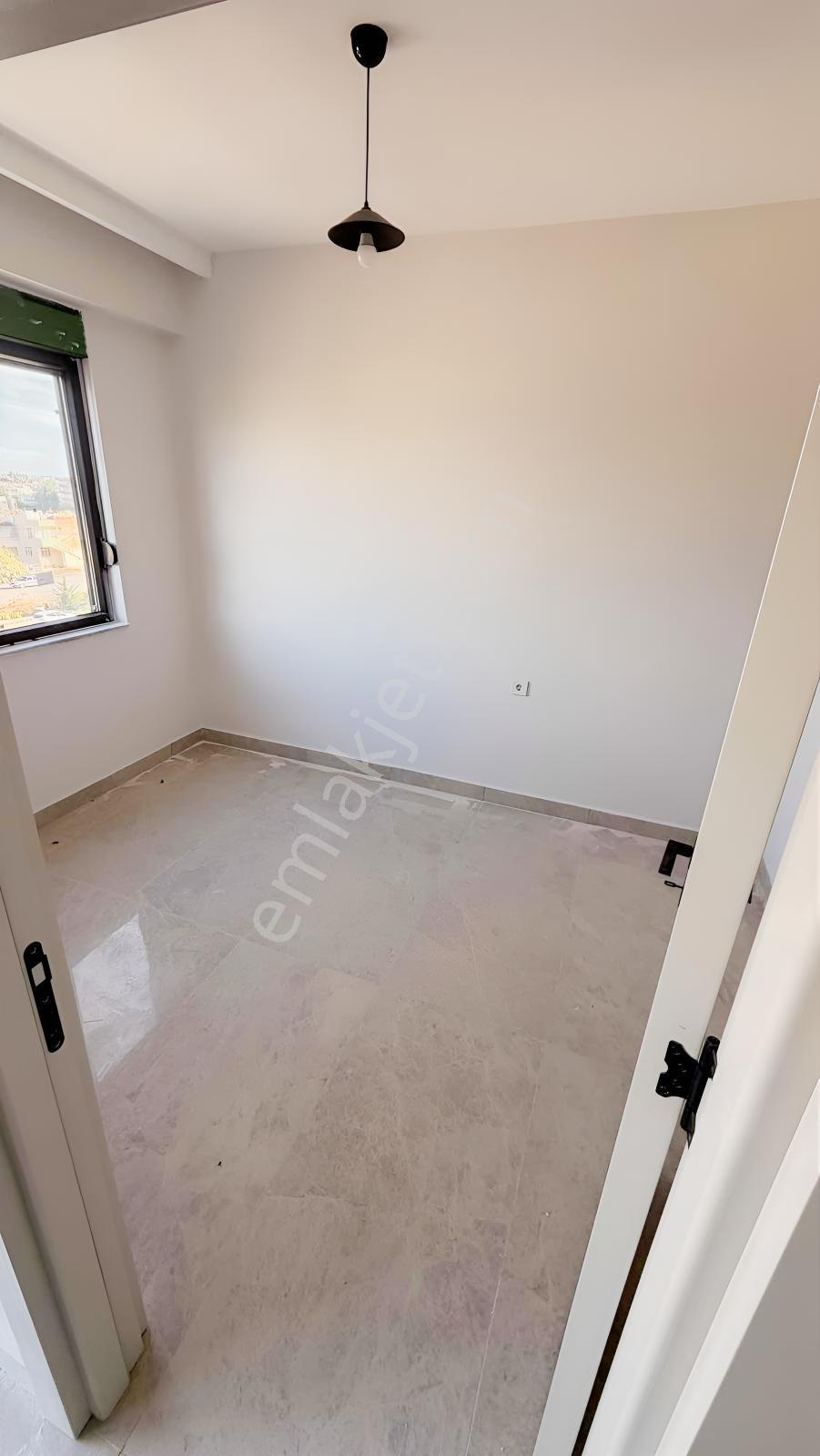 Çeltikçi De Kyk Yurdu Yanı Asansörlü 1+1 Satılık Daire — fotoğraf 6