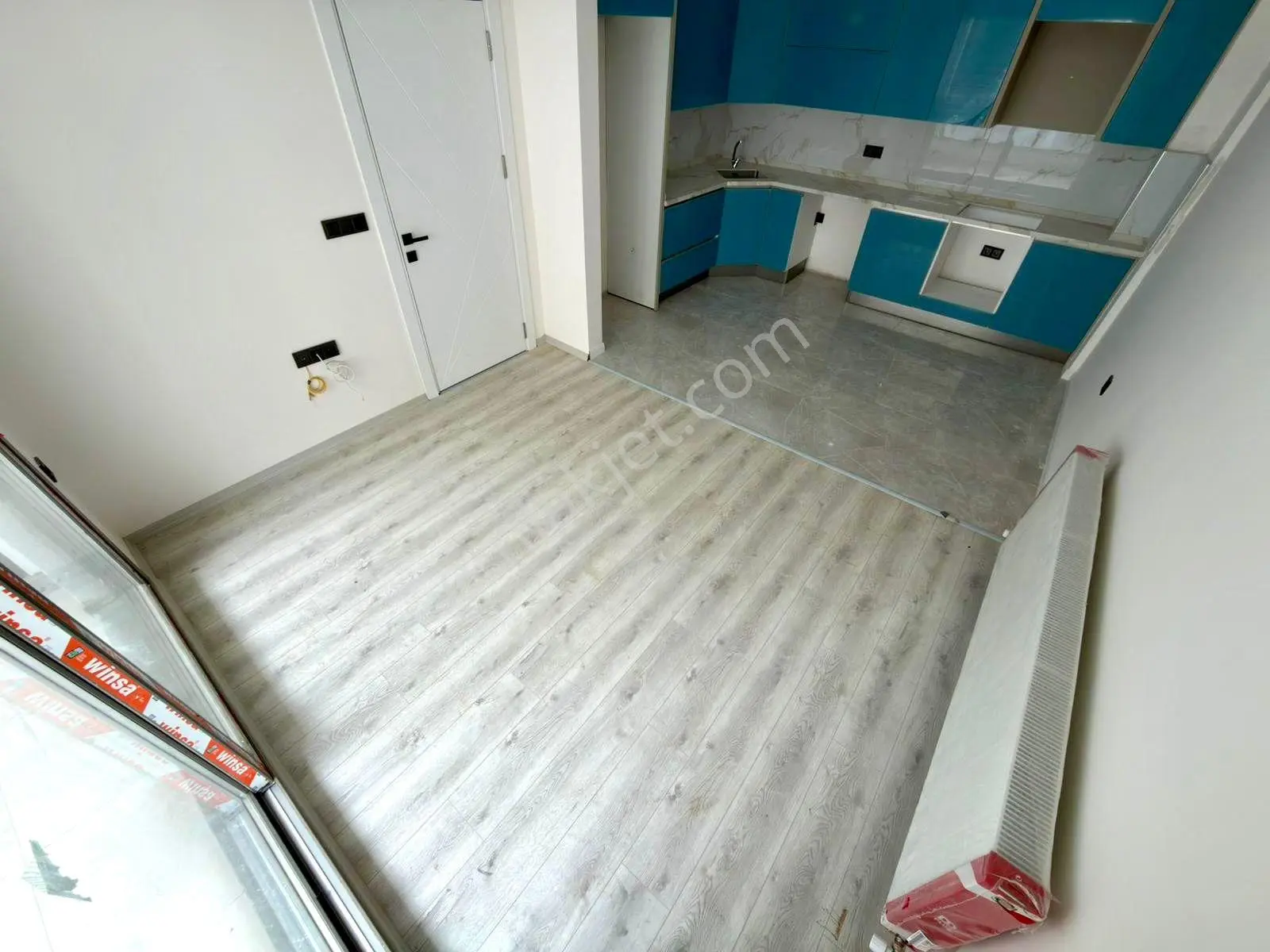 Referans'tan Altınkum'da Kapalı Otoparklı Havuzlu Geniş Sıfır Bina 1+1 Daire — fotoğraf 17