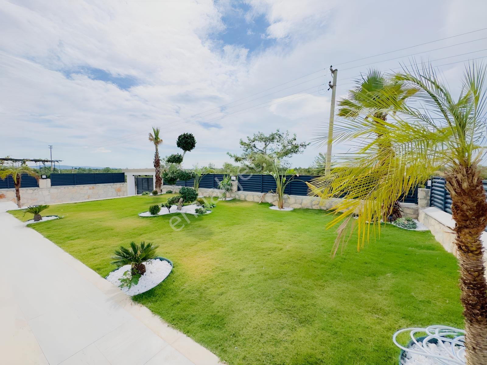 Didimde Satılık 600 M2 Arsa İçinde Alaçatı Mimarili Özel Villa — fotoğraf 2