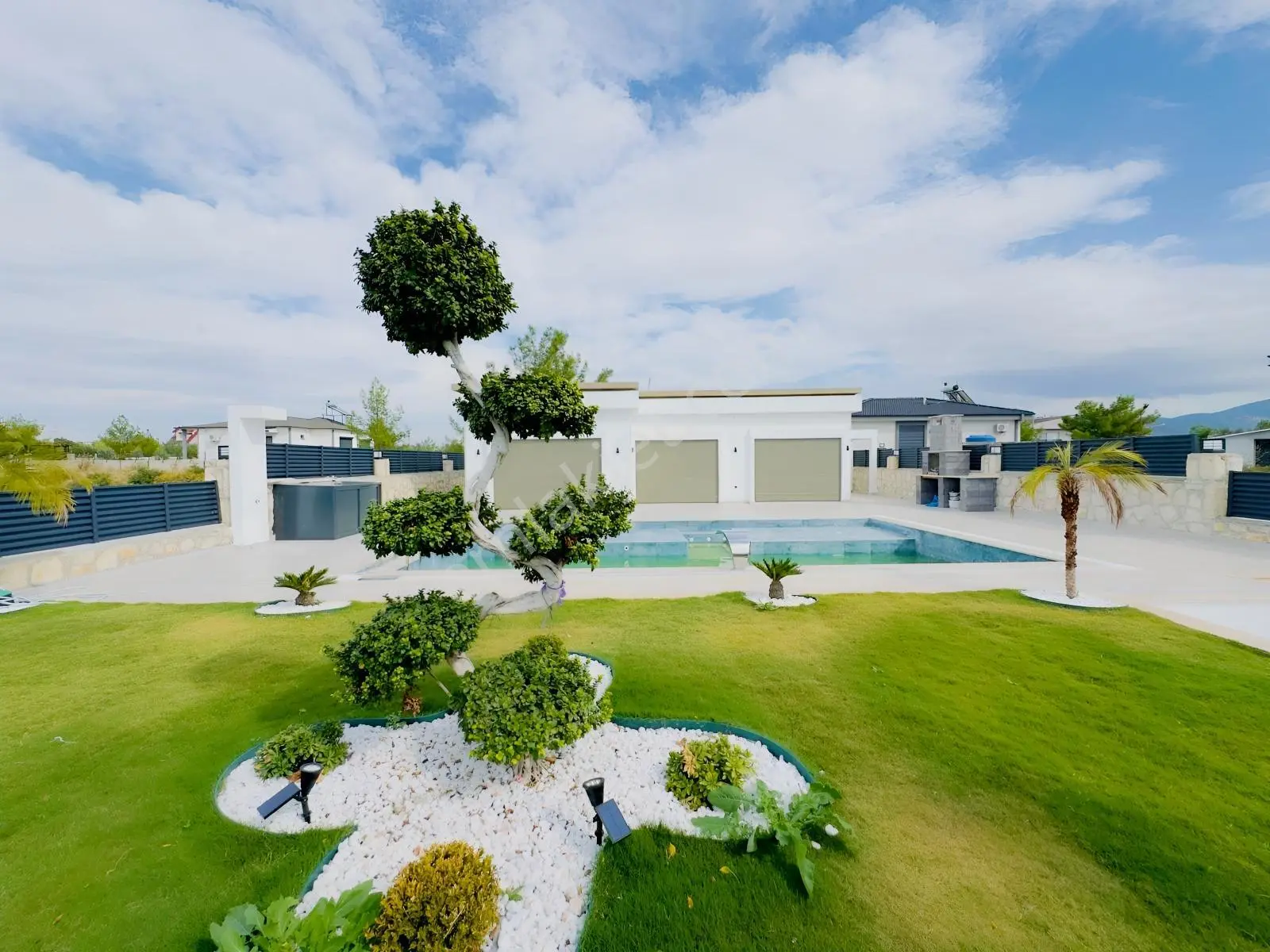 Didimde Satılık 600 M2 Arsa İçinde Alaçatı Mimarili Özel Villa — fotoğraf 6