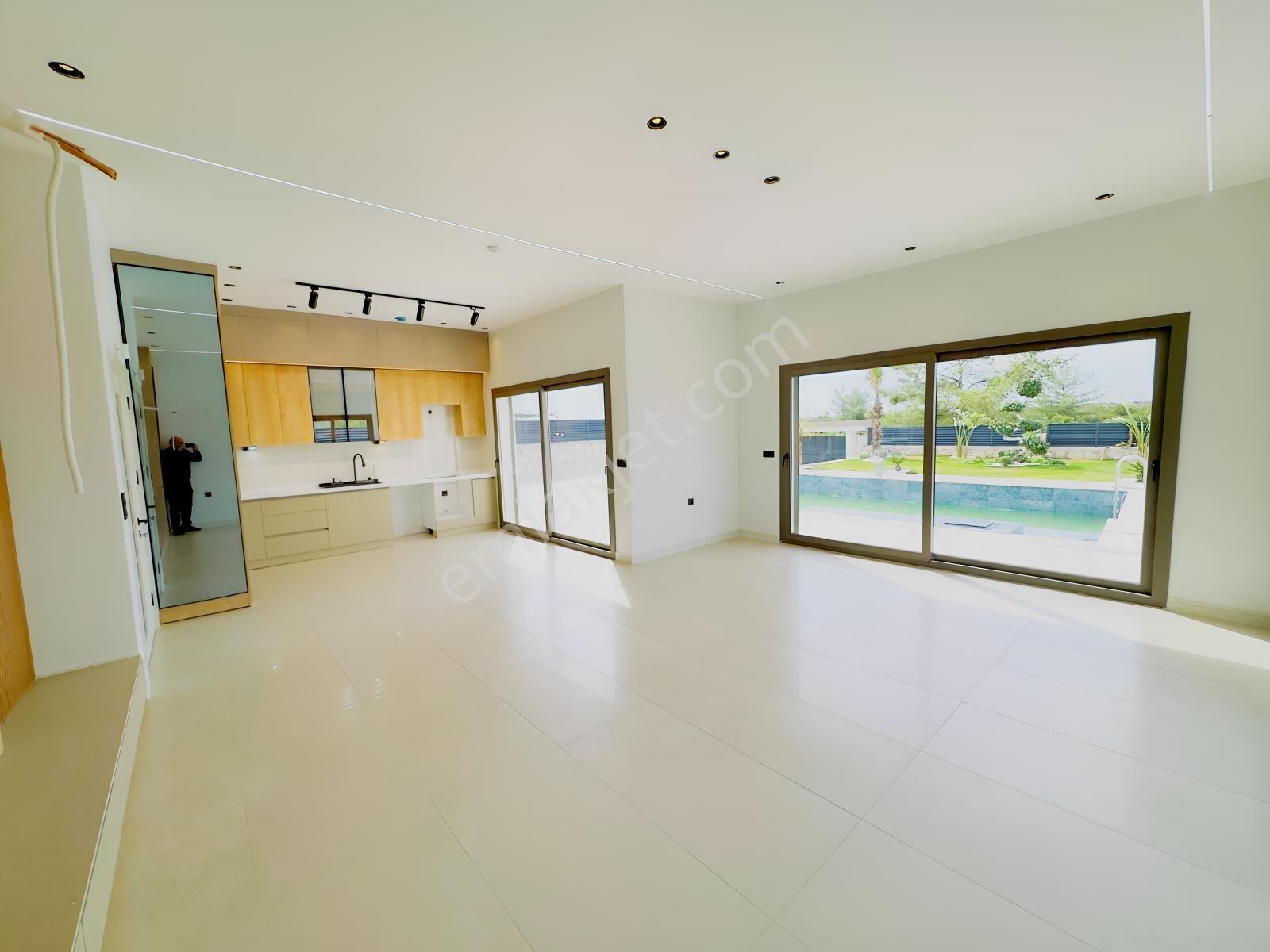 Didimde Satılık 600 M2 Arsa İçinde Alaçatı Mimarili Özel Villa — fotoğraf 9
