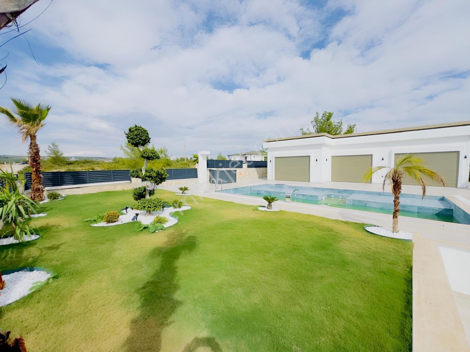 Didimde Satılık 600 M2 Arsa İçinde Alaçatı Mimarili Özel Villa — fotoğraf 15
