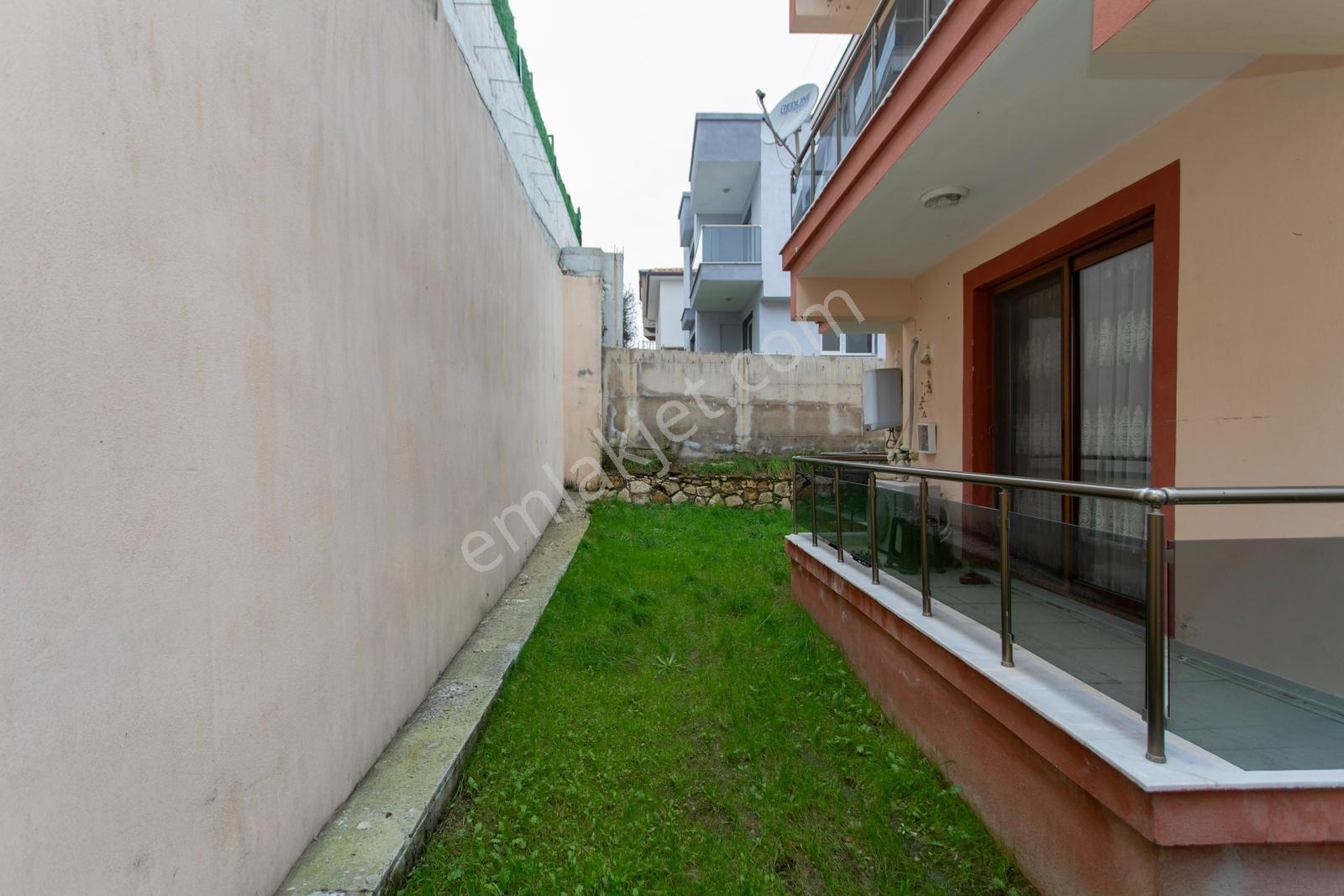 Foça Bağarası Kazım Dirik Mah. Satılık 2+1 Dubleks — fotoğraf 5