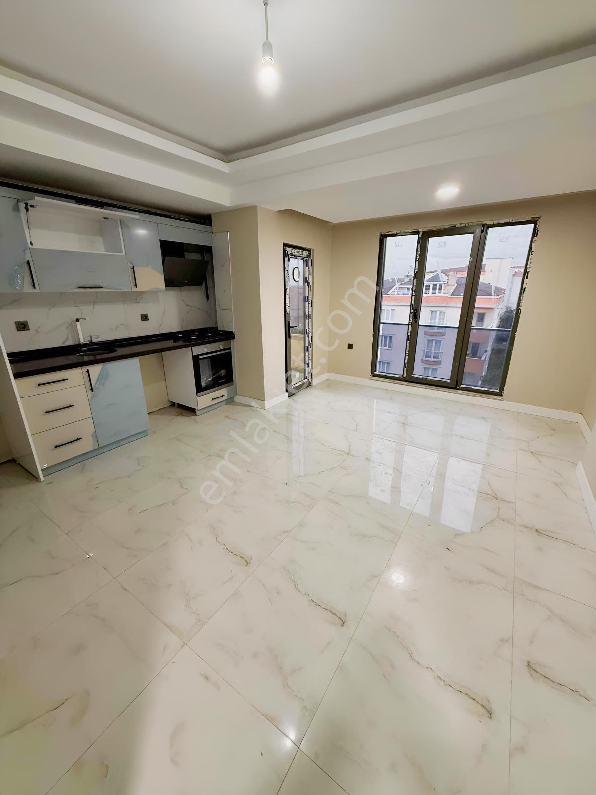 Onay 'dan Çerkezköy Tepe Bölgesinde Arakat Modern 1+1 Daire — fotoğraf 2