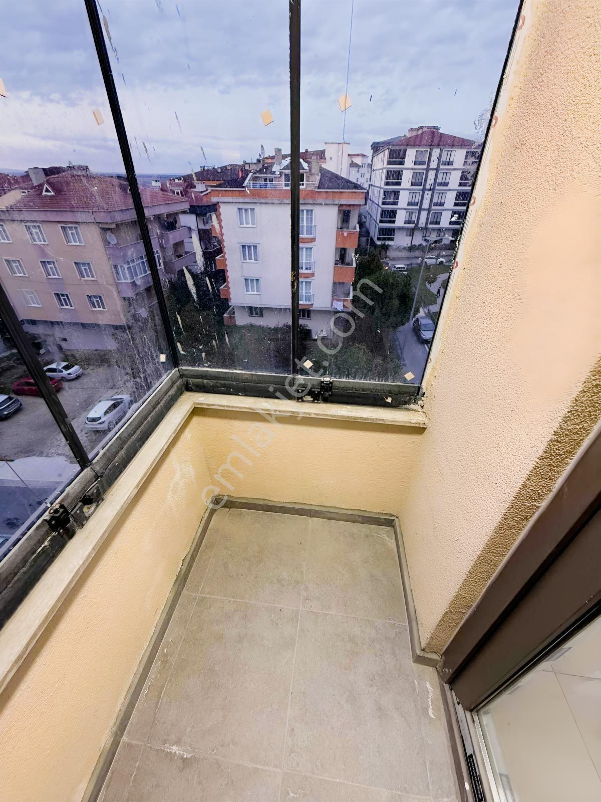 Onay 'dan Çerkezköy Tepe Bölgesinde Arakat Modern 1+1 Daire — fotoğraf 15