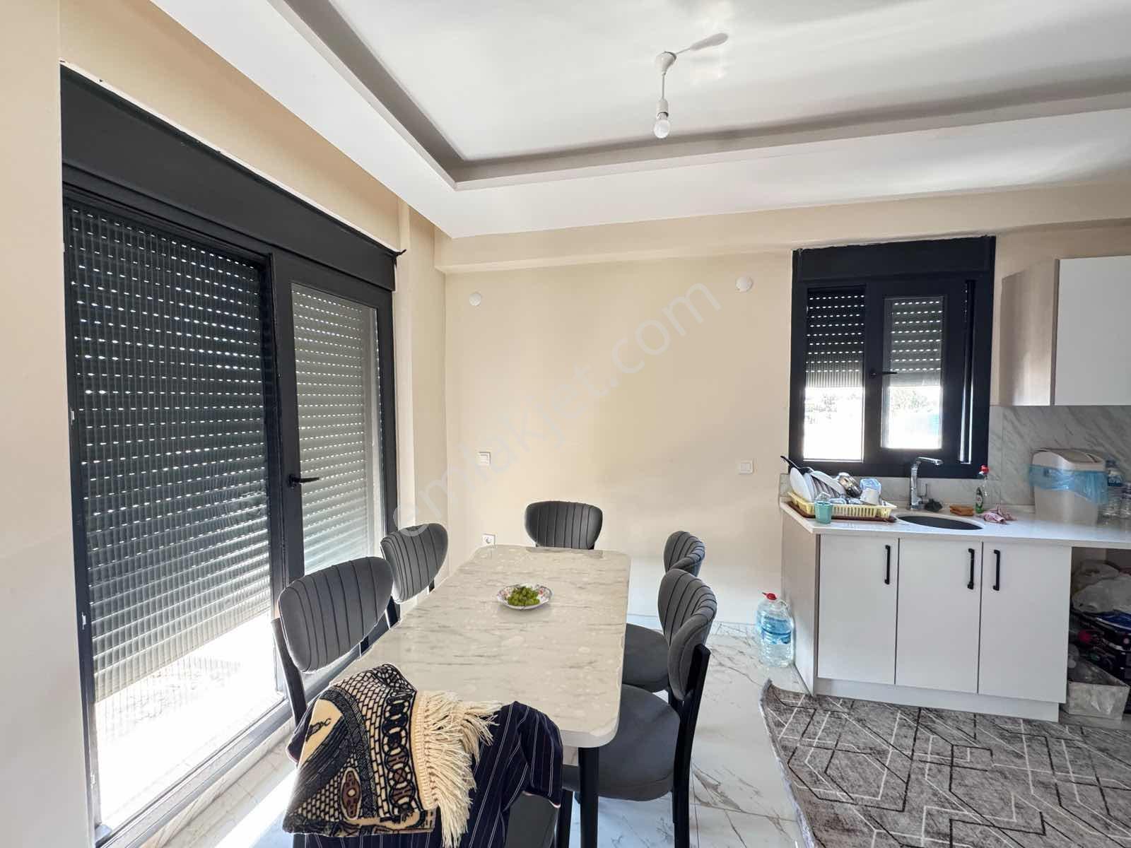 Turyaptan Yıldız Sitesinde Satılık Villa — fotoğraf 2