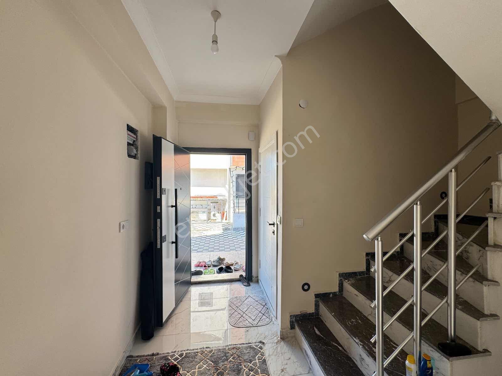 Turyaptan Yıldız Sitesinde Satılık Villa — fotoğraf 5