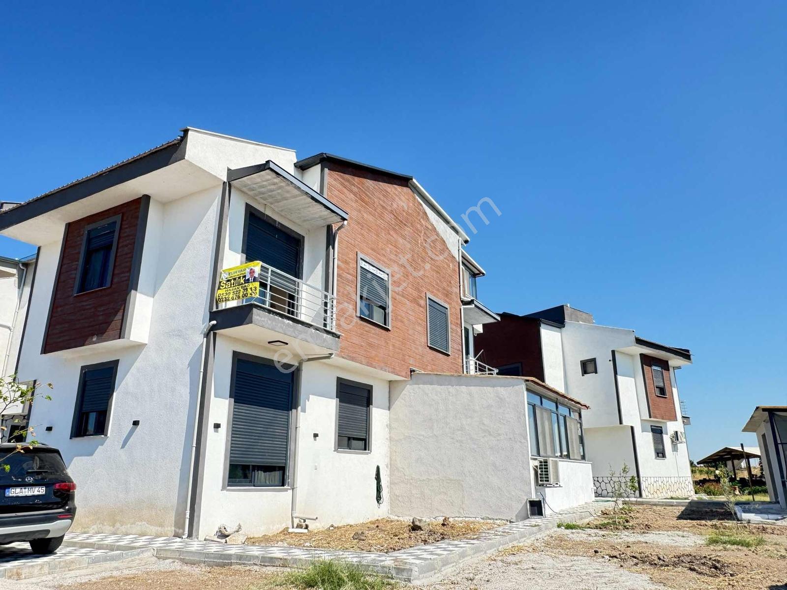Turyaptan Yıldız Sitesinde Satılık Villa — fotoğraf 17