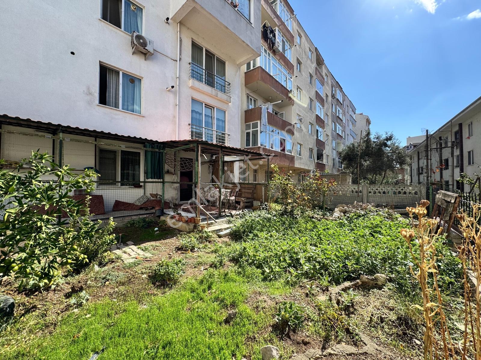 Sevinç'ten Servet Çırpan Caddesi Üzerinde Pazara Yakın 2+1 Daire — fotoğraf 29