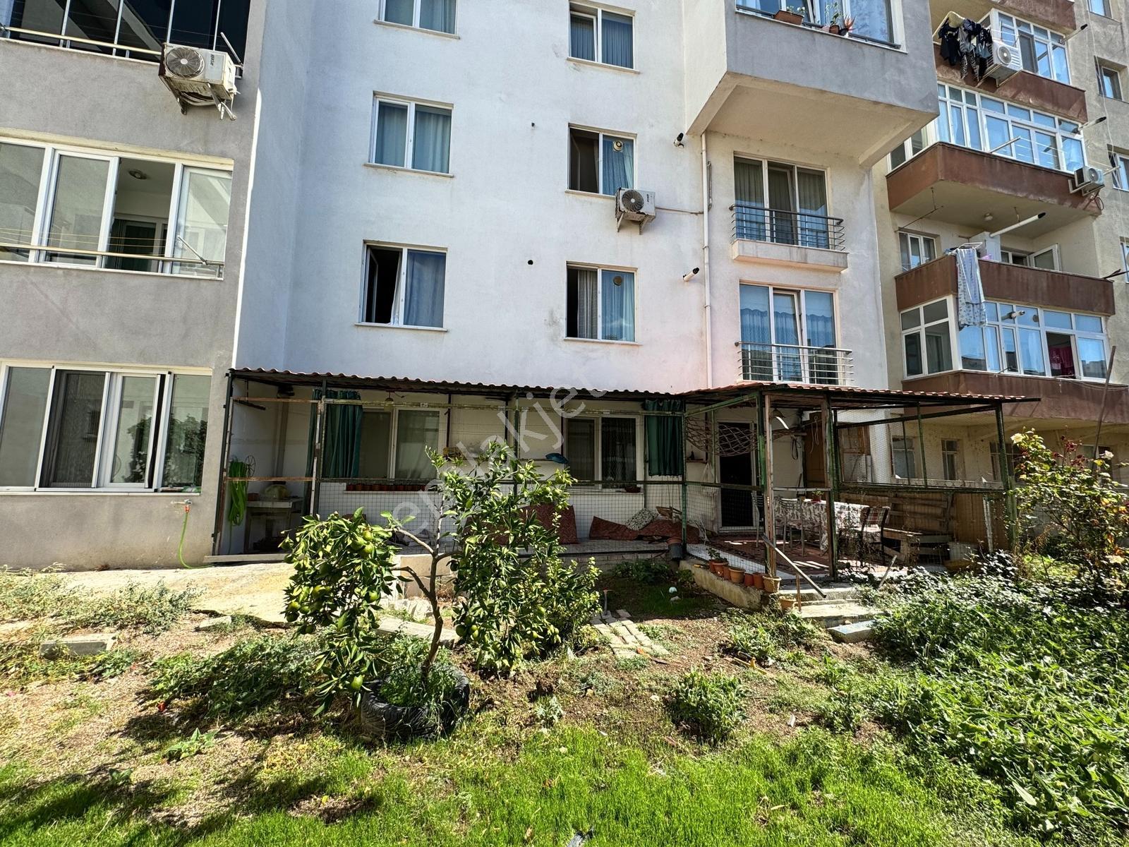 Sevinç'ten Servet Çırpan Caddesi Üzerinde Pazara Yakın 2+1 Daire — fotoğraf 30