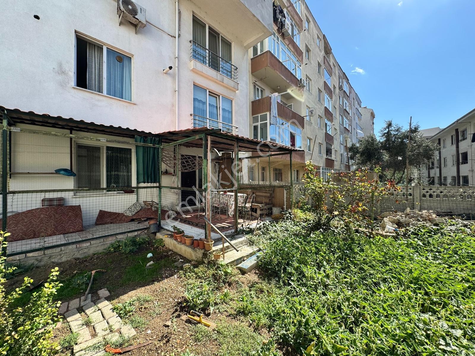 Sevinç'ten Servet Çırpan Caddesi Üzerinde Pazara Yakın 2+1 Daire — fotoğraf 33