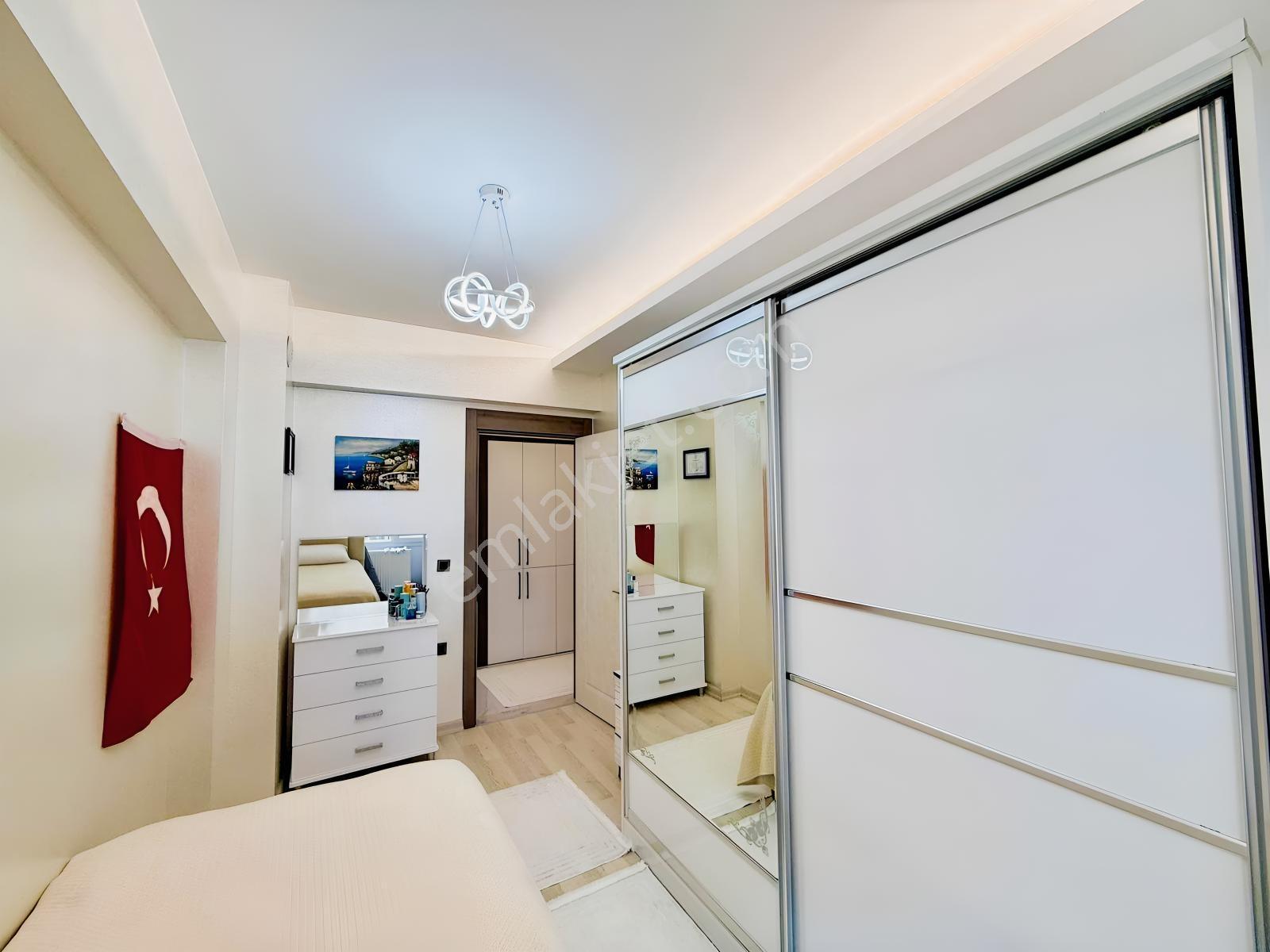 Ekstra Yapılı Lüx 4+1 Sıfır Daire — fotoğraf 17