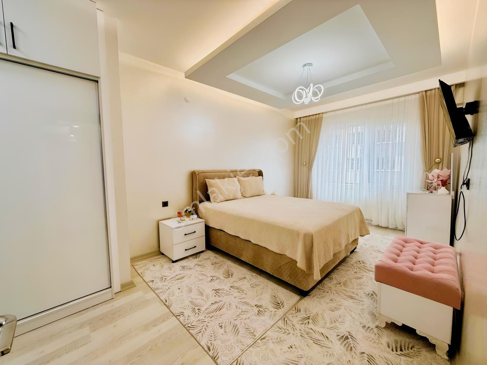 Ekstra Yapılı Lüx 4+1 Sıfır Daire — fotoğraf 21