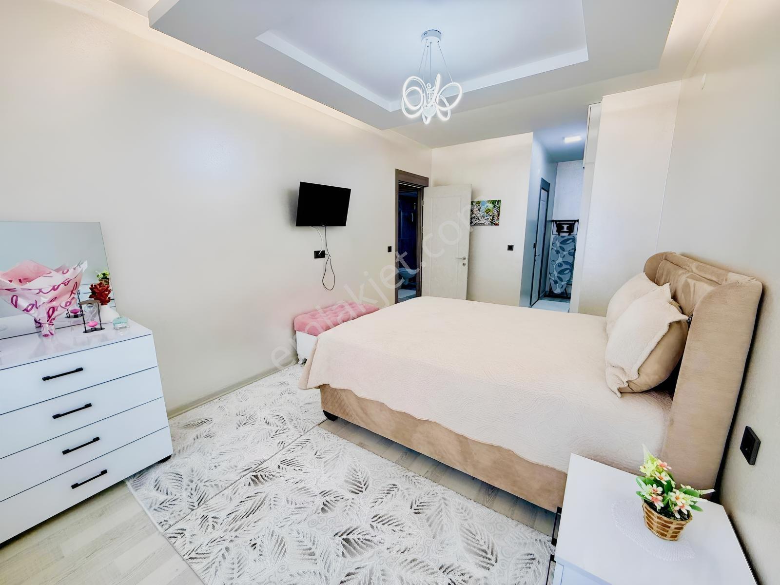 Ekstra Yapılı Lüx 4+1 Sıfır Daire — fotoğraf 23