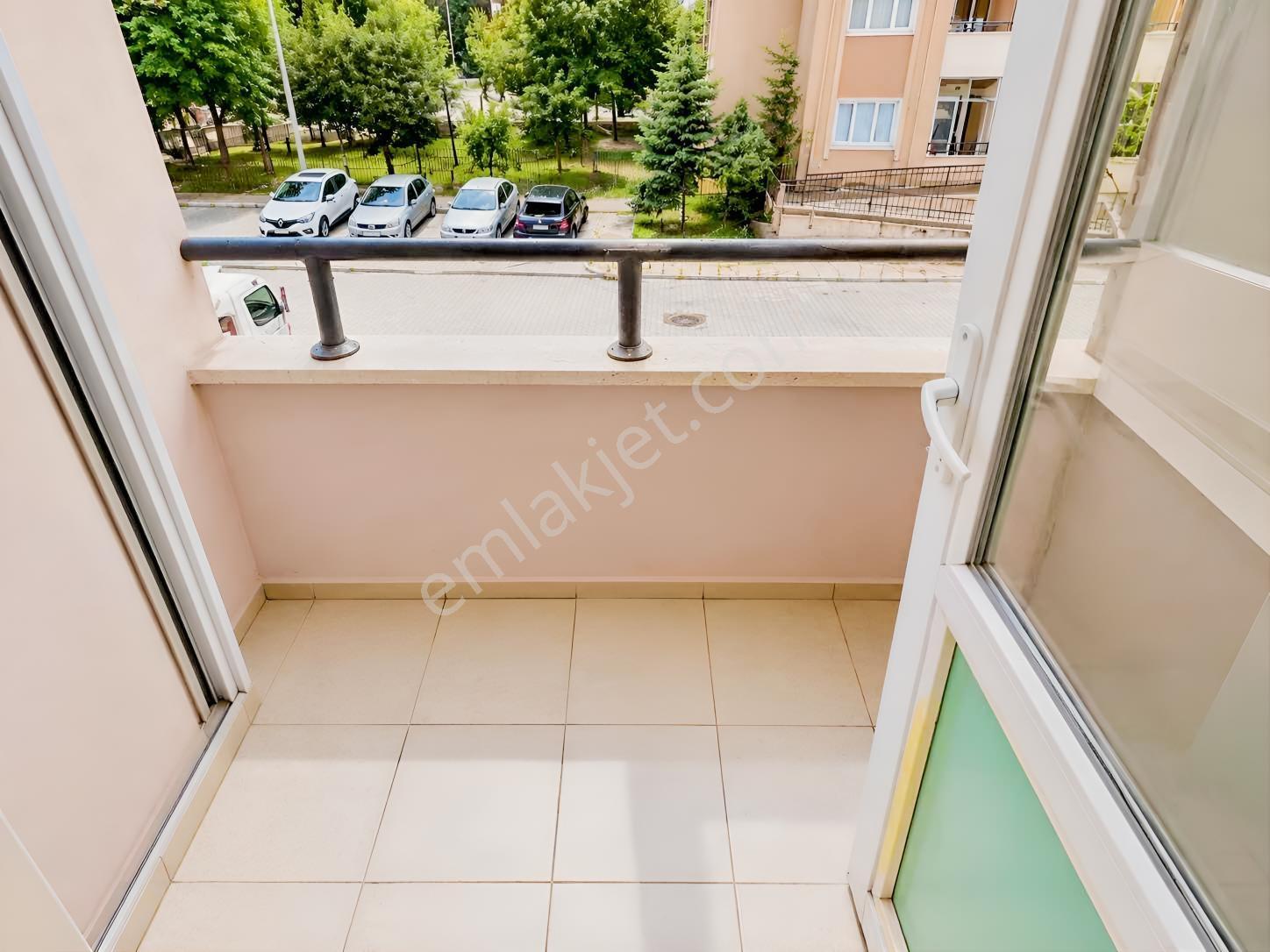 Arakat Satılık 2+1 Daire — fotoğraf 14