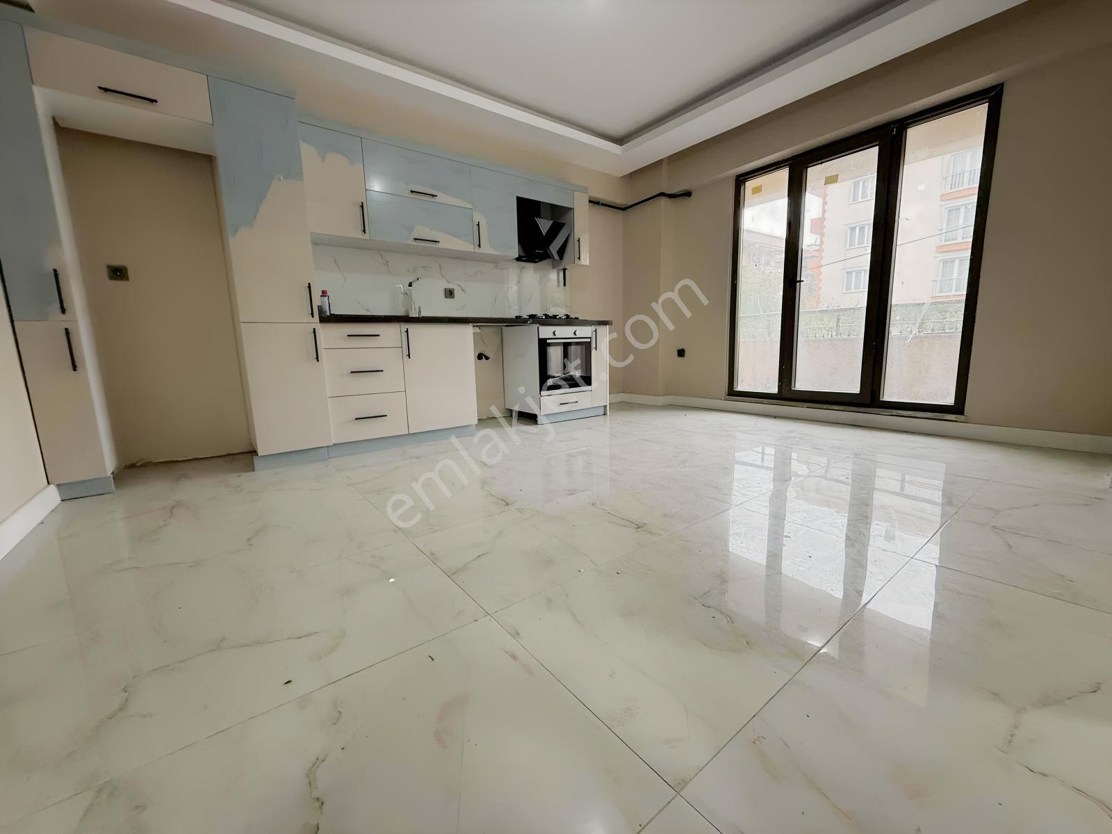 Onay 'Dan Çerkezköy Tepe Bölgesi Cadde Üzeri Lüks 1+1 Daire