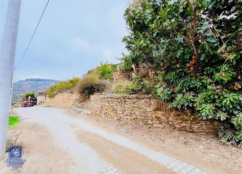 Bayındır Söğütören Köy İçi Önü Açık Satılık Müstakil Ev Ve Arsa — fotoğraf 3