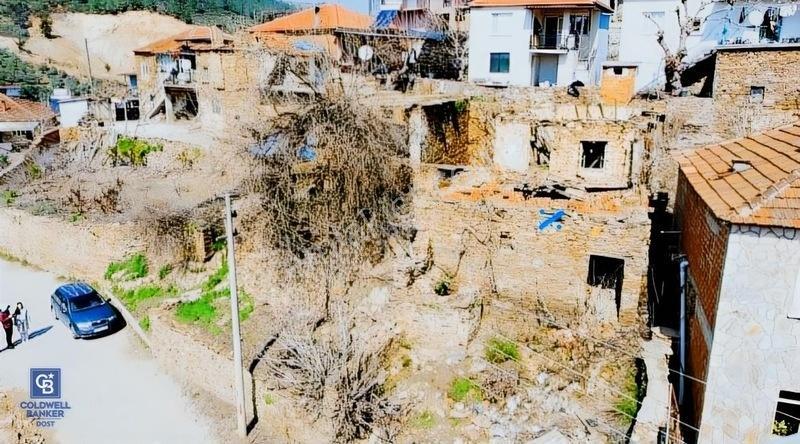 Bayındır Söğütören Köy İçi Önü Açık Satılık Müstakil Ev Ve Arsa — fotoğraf 5