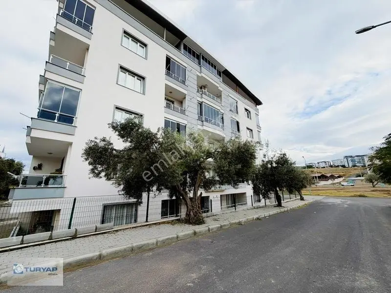 Çarşamba Pazarı Yakını Krediye Uygun 2+1 Satılık Arakat Dubleks