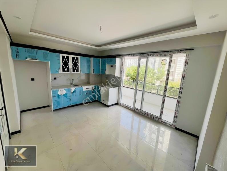 Zümrütkent Caddesi Üzeri Satılık 2+1 Sıfır Daire