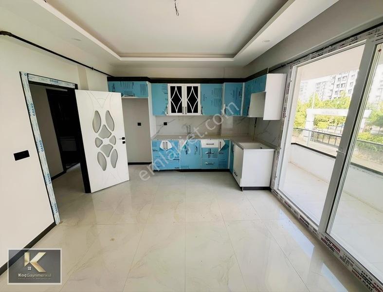 Zümrütkent Caddesi Üzeri Satılık 2+1 Sıfır Daire — fotoğraf 8