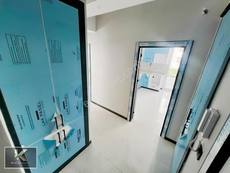 Zümrütkent Caddesi Üzeri Satılık 2+1 Sıfır Daire — fotoğraf 12