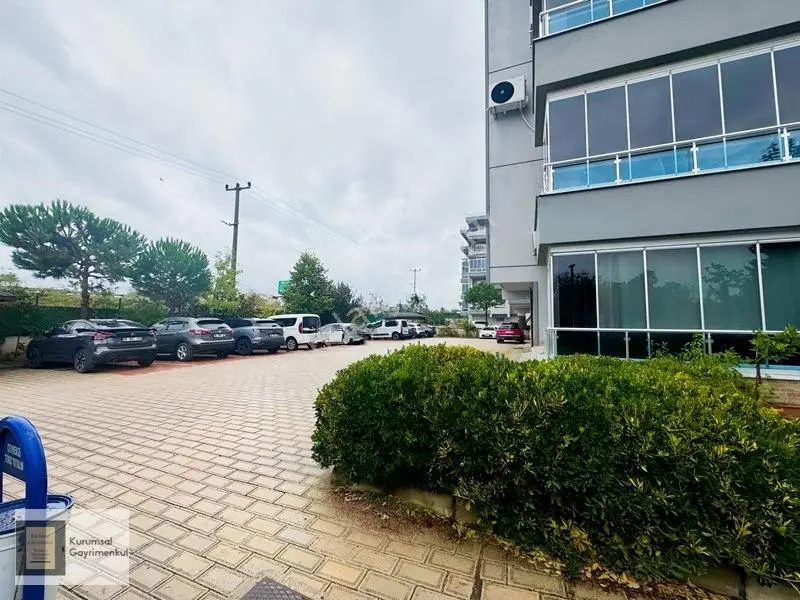 Kurumsal'dan Geçit'te Site İçi Satılık 3+1 Ara Kat Daire — fotoğraf 32
