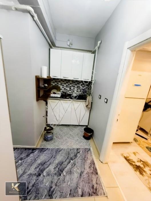 Havaalanı Kavşağı Satılık 1+1 Fırsat Daire — fotoğraf 2