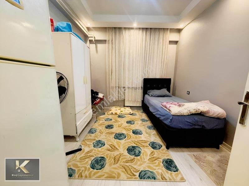 Havaalanı Kavşağı Satılık 1+1 Fırsat Daire — fotoğraf 3