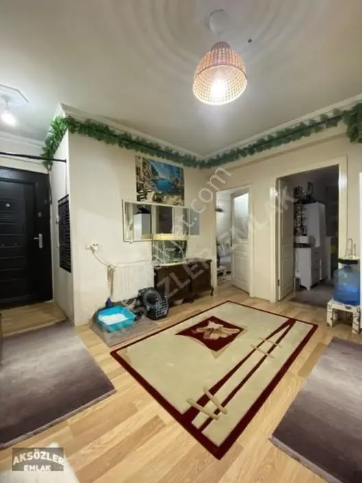 Sütlüce Mahallesinde Eşyalı Satılık 2+0 Daire — fotoğraf 2