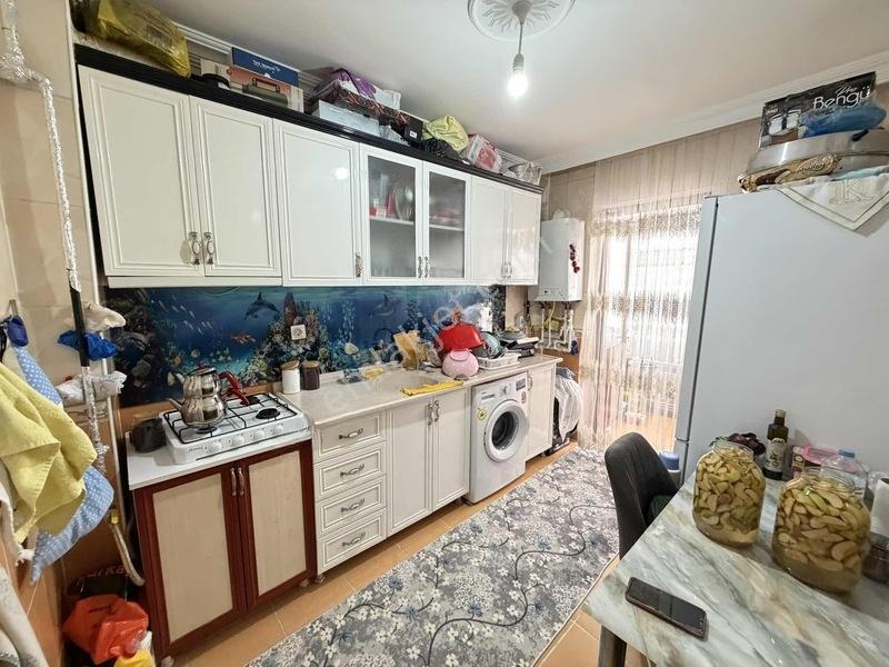 Derman'dan*2+1*kök Tapu*1. Kat*100m2*eyyüp Cami Karşısı* — fotoğraf 4