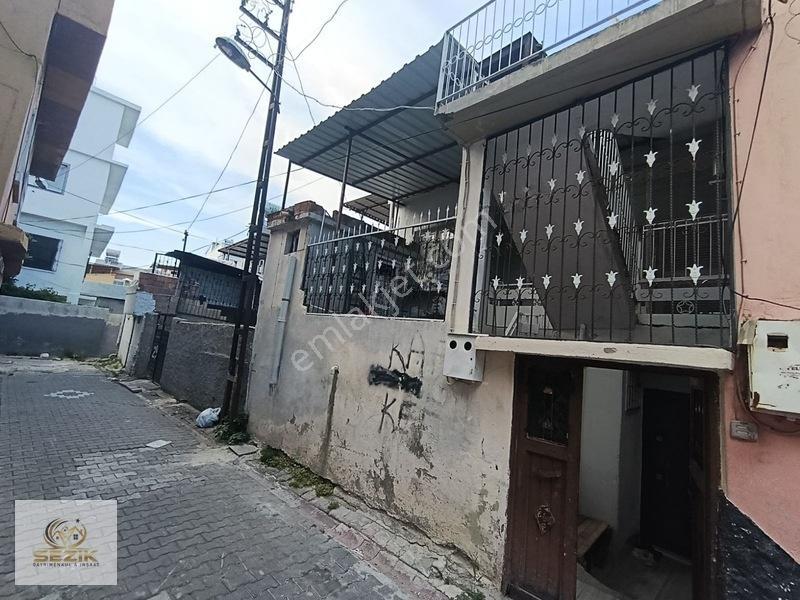 Meydan Mah. Kız Meslek Lisesi Civarı Müstakil Ev Komple Satılık