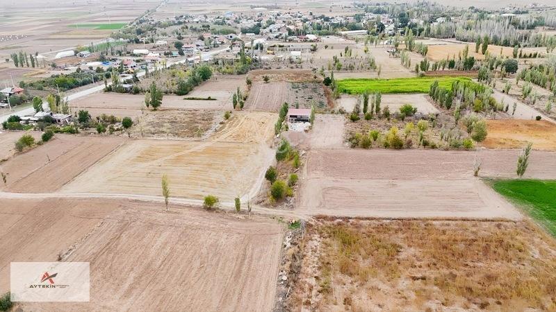 Orhaniye'De 726 M² Kavaklık! Stabilize Yolu Var Bahçe İçin İdeal